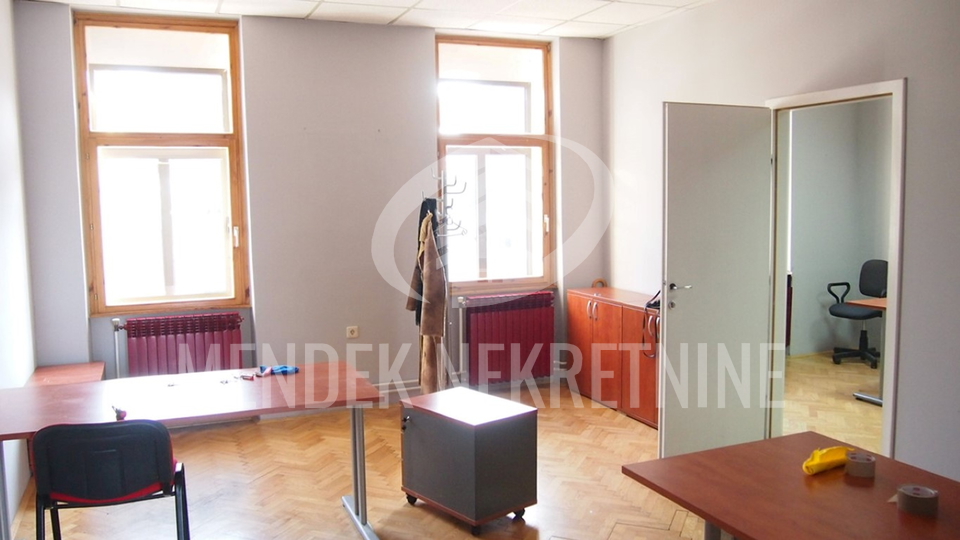 Commercial Property, 460 m2, For Sale, Varaždin